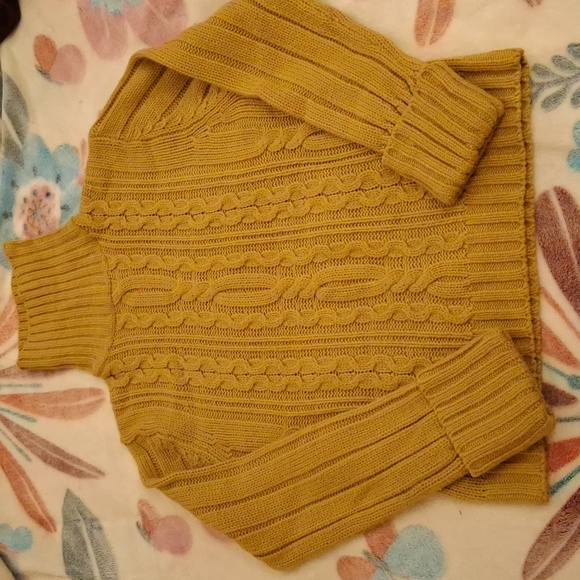 Cable knit Sweater - Picture 1 of 3